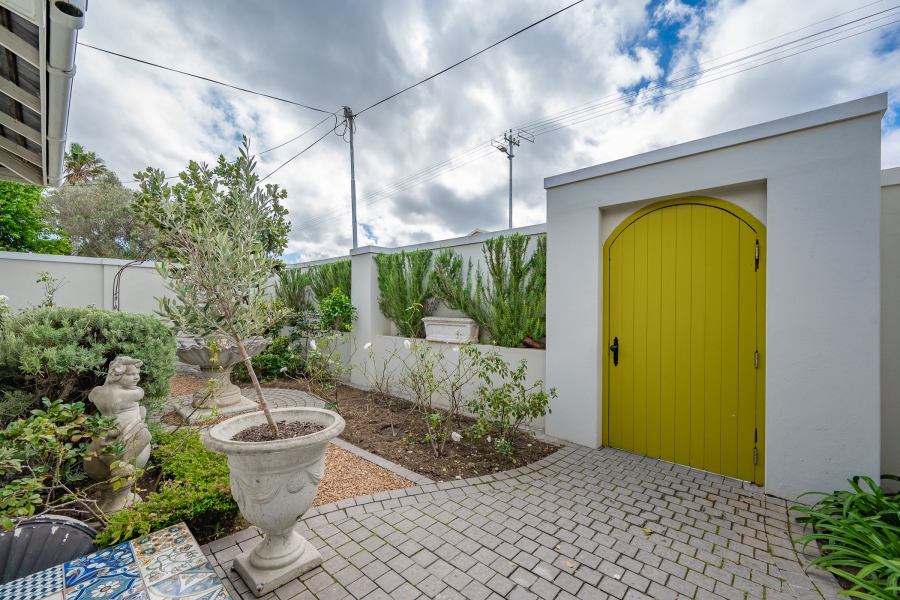 4 Bedroom Property for Sale in Strand North Western Cape